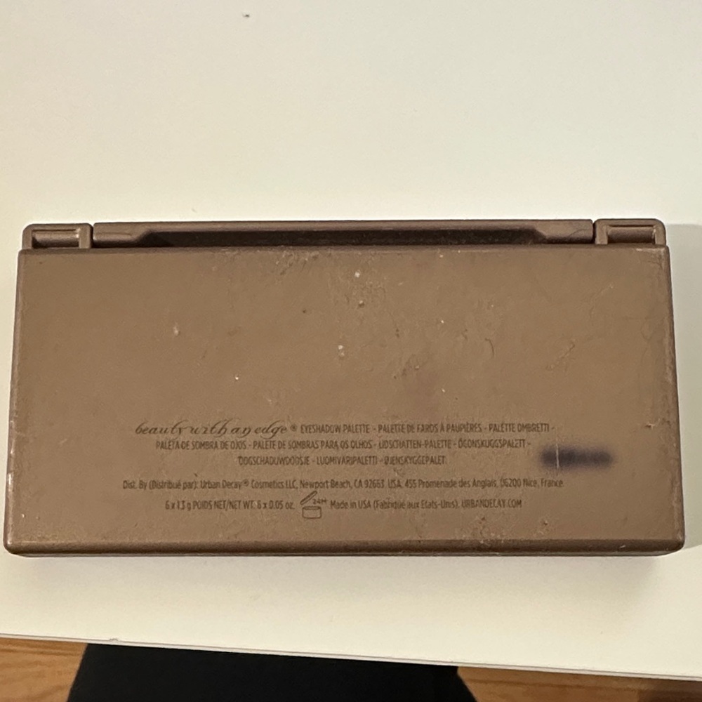 Pre-owned Urban Decay Naked2 Basics Palette - Neutral Tones - Picture 2 of 3
